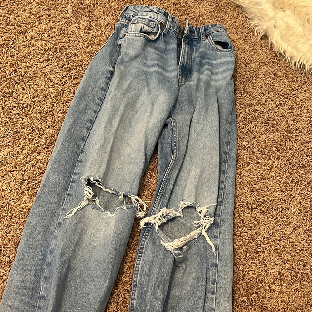 zara straight leg light wash jeans